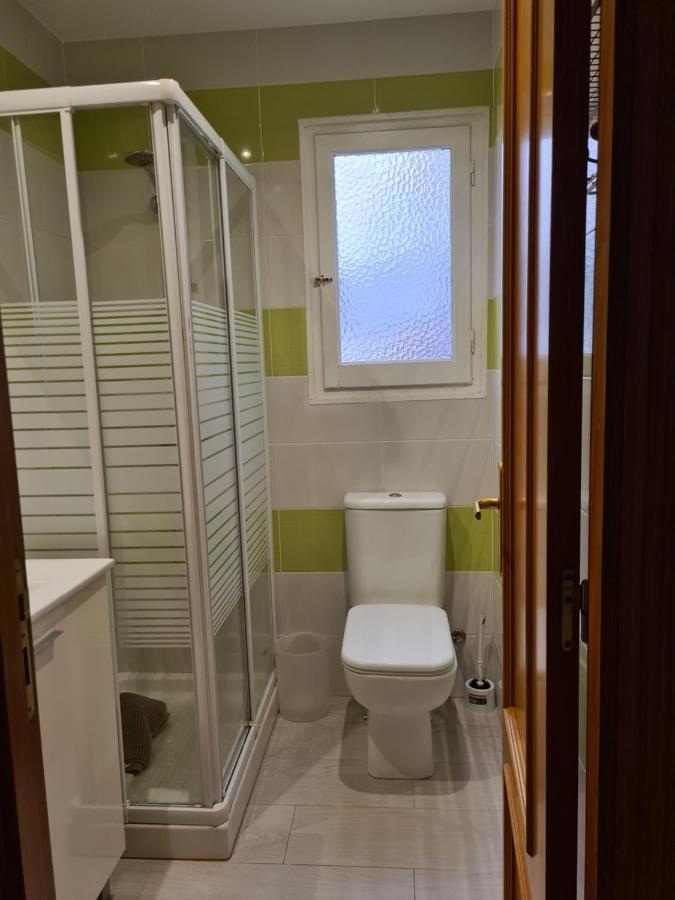 Habitacion Con Bano Privado- En Casa Familiar Beatriz Valencia Eksteriør billede