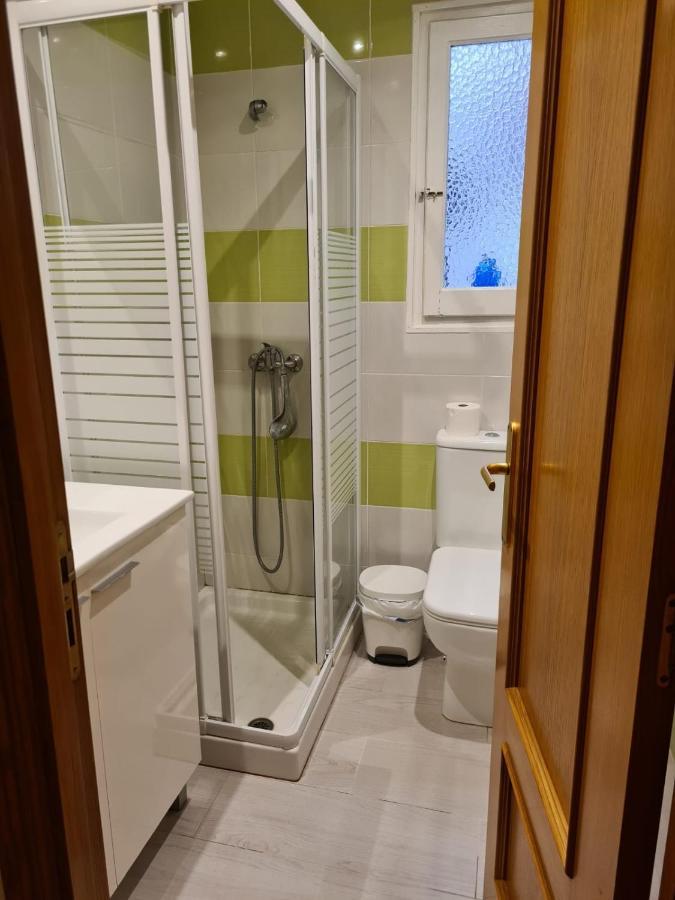 Habitacion Con Bano Privado- En Casa Familiar Beatriz Valencia Eksteriør billede